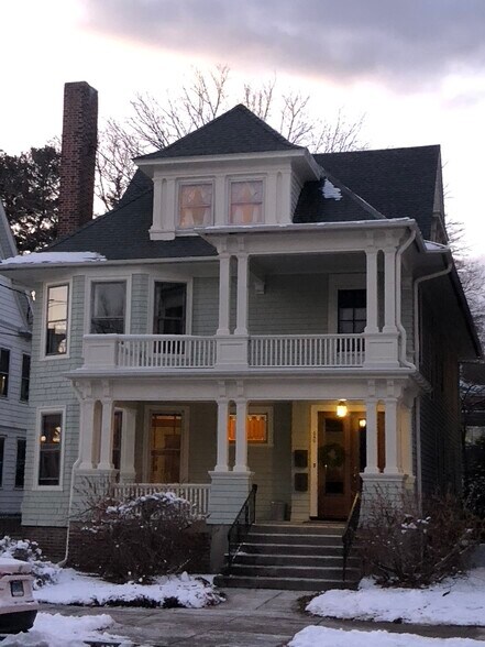 Building Photo - 642 Orange St