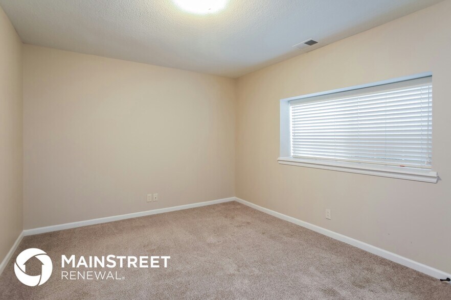 Building Photo - 807 E Rockville Terrace