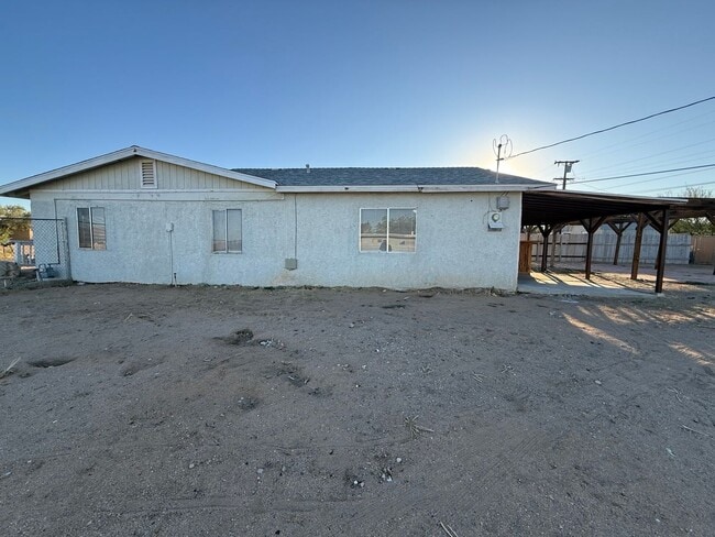 Building Photo - Available Soon! Fully Rehab!