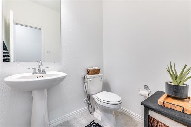 Building Photo - 1707 Emilia Dr