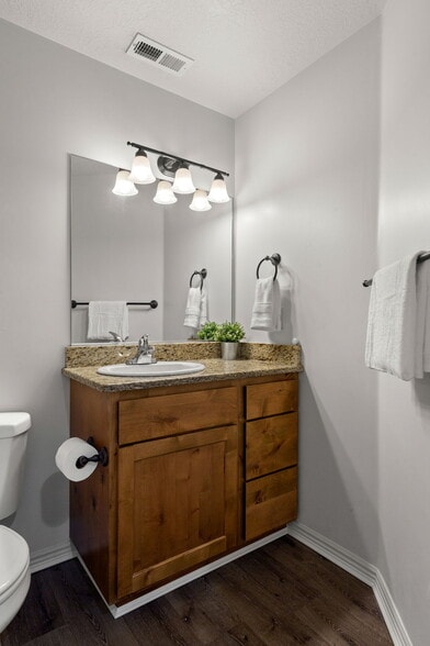 Building Photo - 2801 E 450 N