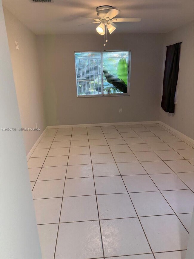 Building Photo - 17740 SW 103rd Ave