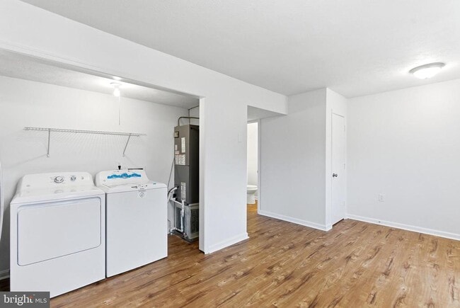 Building Photo - 233 Nottoway Dr