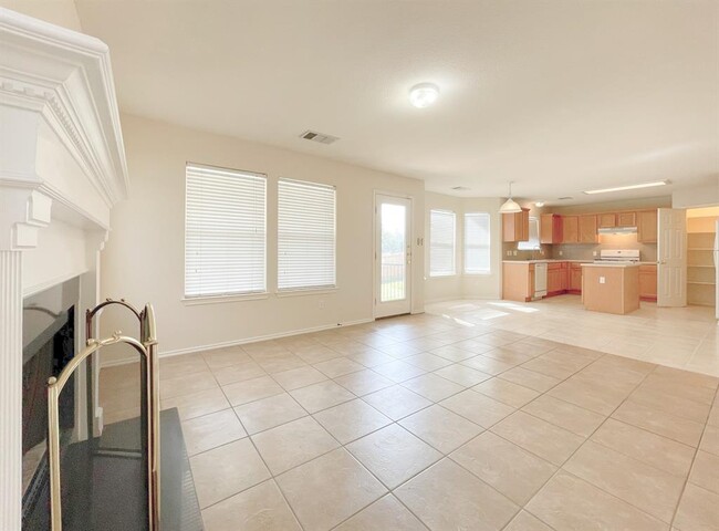 Building Photo - 11313 Los Comancheros Rd