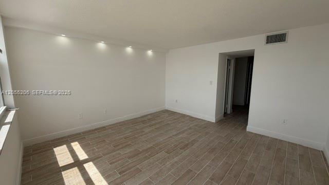 Building Photo - 1660 NE 191st St