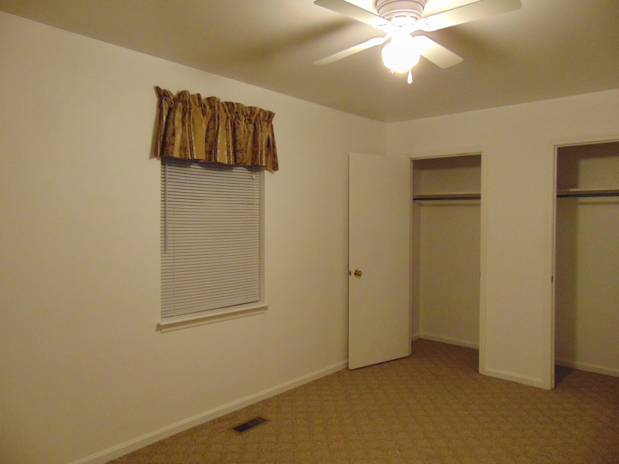 2nd Bedroom showing double closets - 50 Douglas Rd