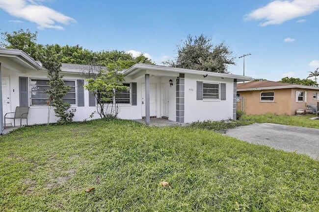 Building Photo - 1490 NW 20th St