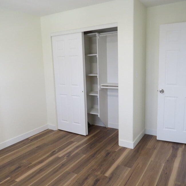 Building Photo - FREE RENT UNTIL THE END OF THE MONTH!!!