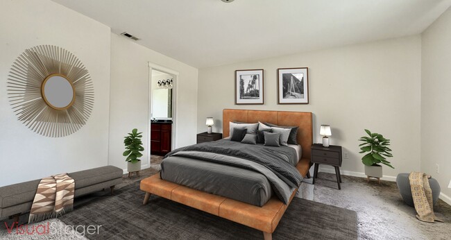 Building Photo - 3 Bedrooms Plus Loft with Fenced Yard & Co...