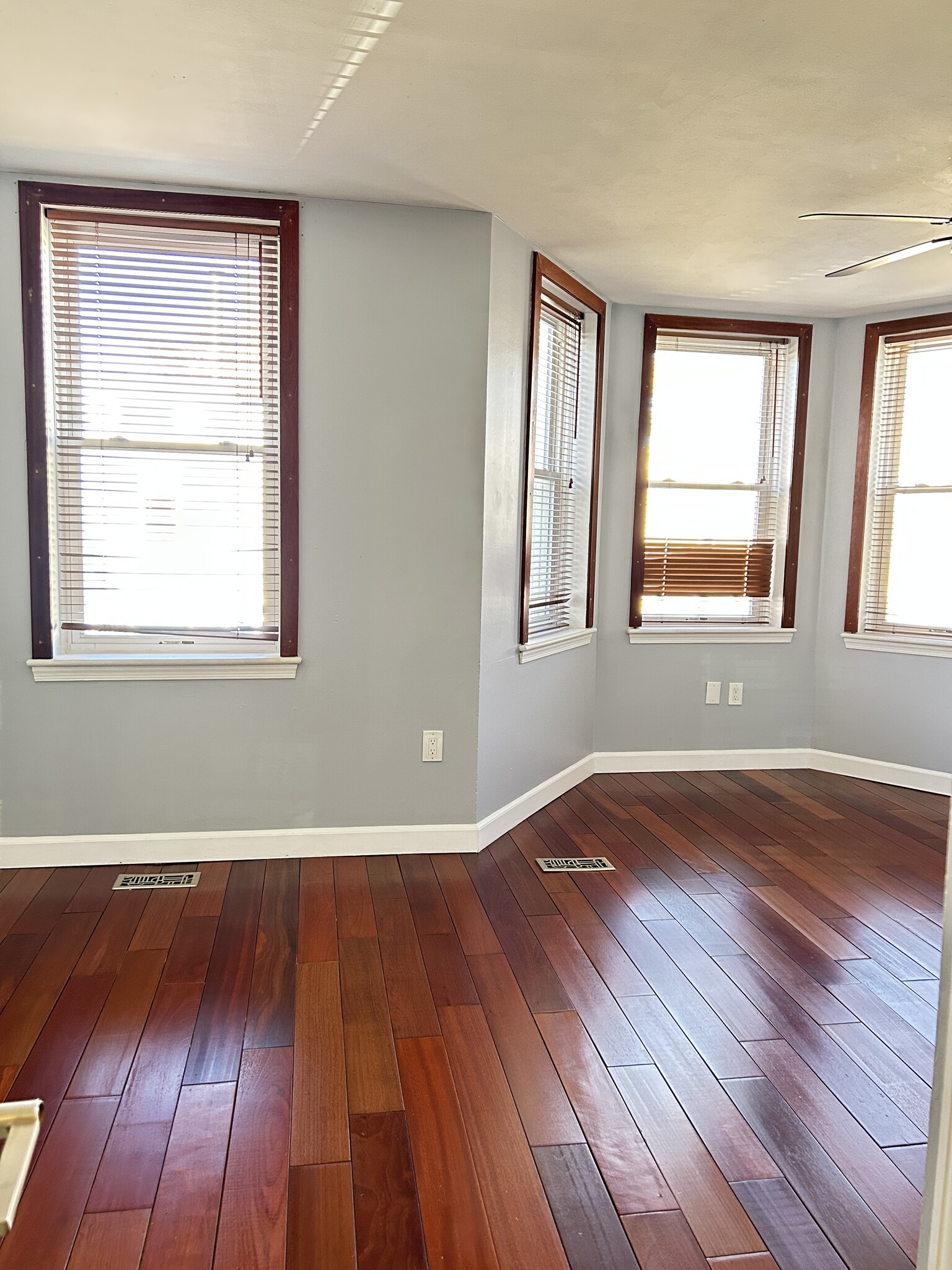 MSTR Bedroom Left - 118 Bates St NW