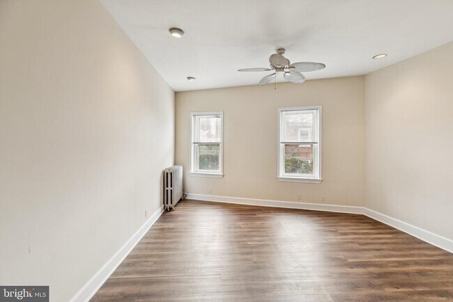Building Photo - 918 E Passyunk Ave