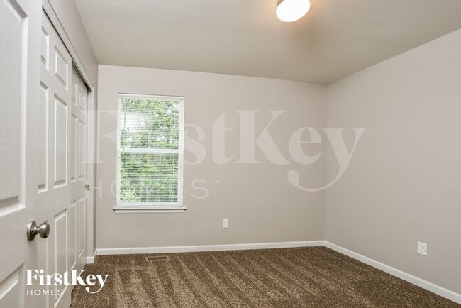 Building Photo - 445 Peruque Hills Pkwy