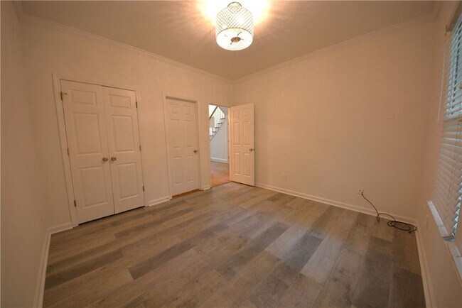 Building Photo - 135 Brightmore Way