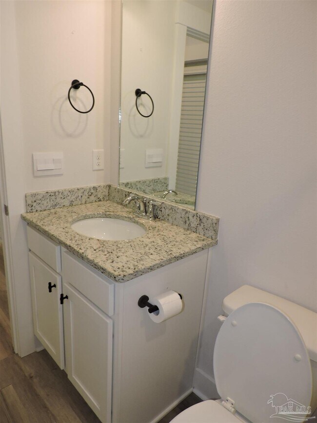 Building Photo - 10696 Davenport Lp