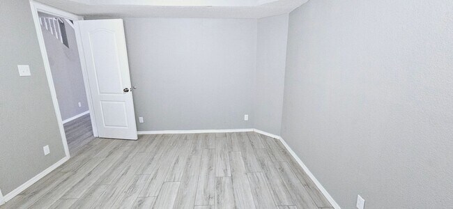 Building Photo - Charming 3 bedroom, 2 bath home in East El Paso!