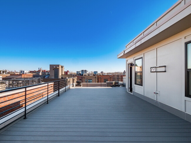 Building Photo - 766 N 6th St