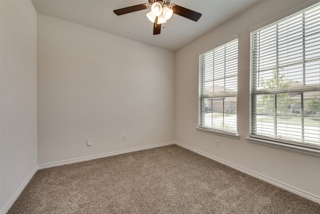 Building Photo - 2085 Tahoka Ln