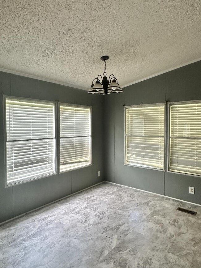 Building Photo - 533 Covey Cir
