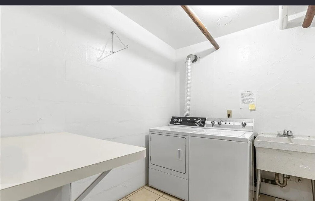 Building Photo - 2828 N Atlantic Ave