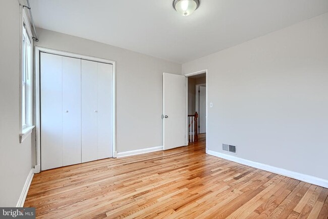 Building Photo - 602 Aldworth Rd