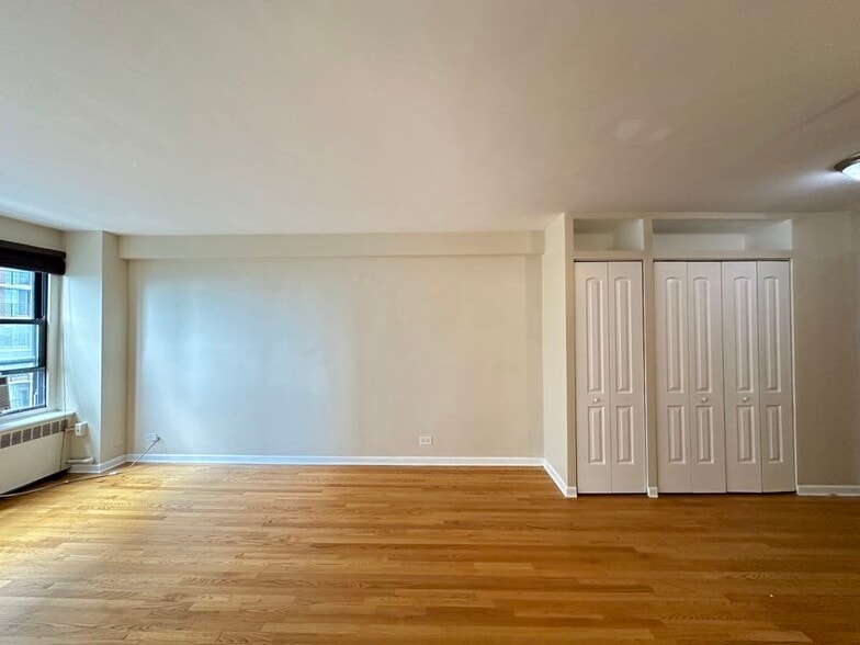 Building Photo - 4180 N Marine Dr