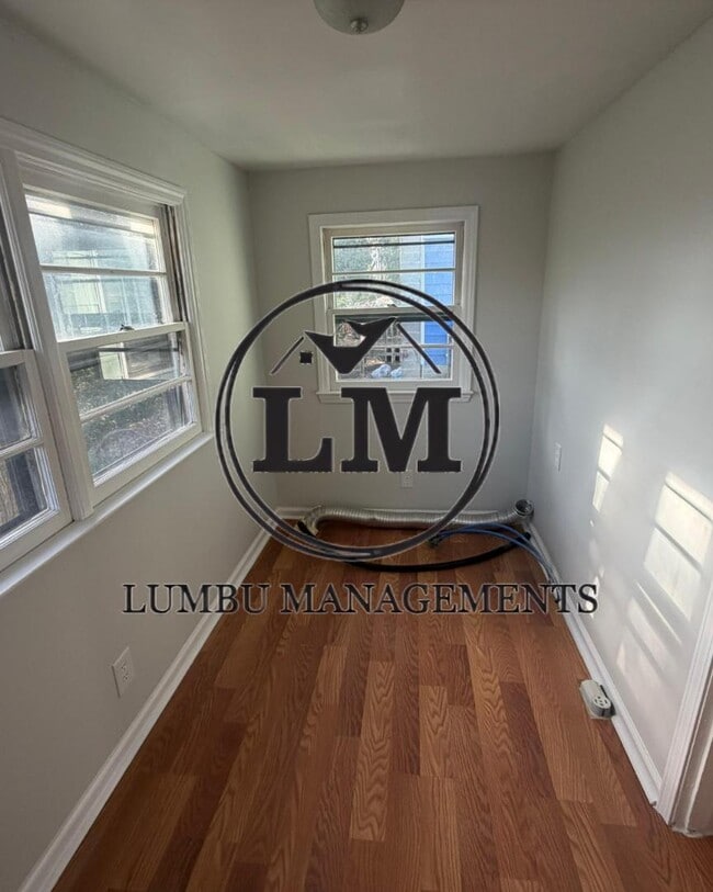 Building Photo - 1131 Stokes St