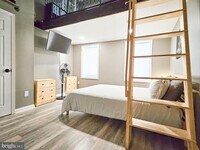 Building Photo - 1212 N King St