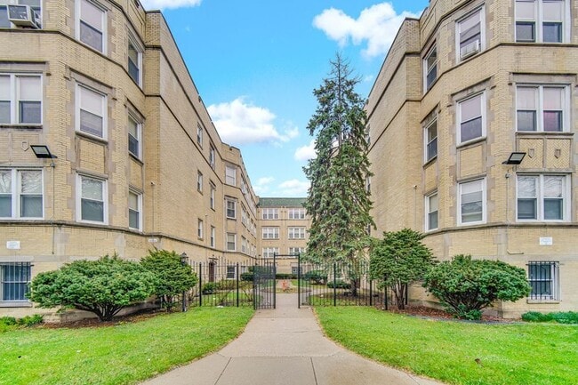 Building Photo - 7017 S Merrill Ave