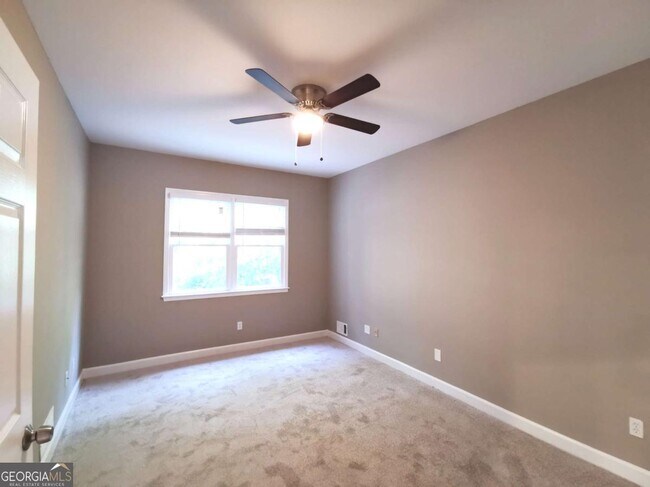 Building Photo - 2411 Magnolia Springs Ct