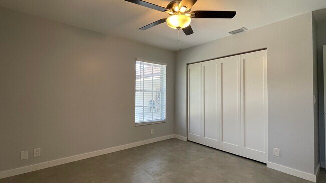 Building Photo - 17548 32nd Ln N