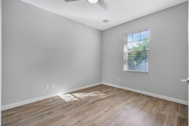 Building Photo - 2873 E Community Dr