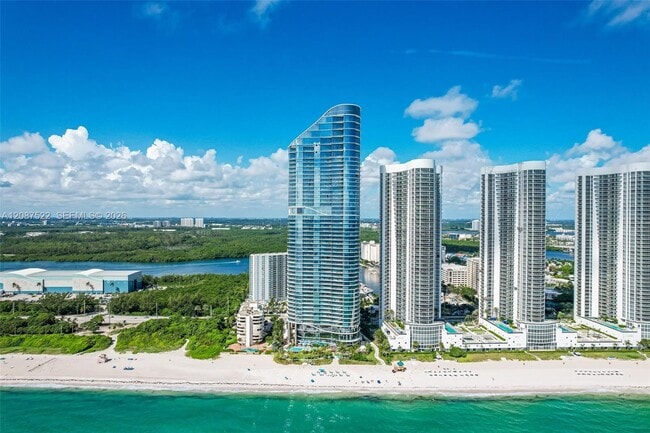 Building Photo - 15701 Collins Ave
