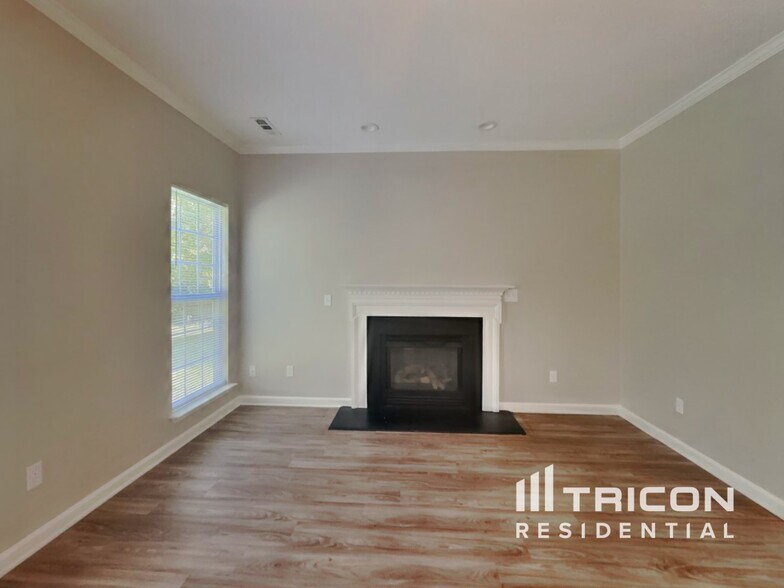 Building Photo - 31 Hartsfield Ct