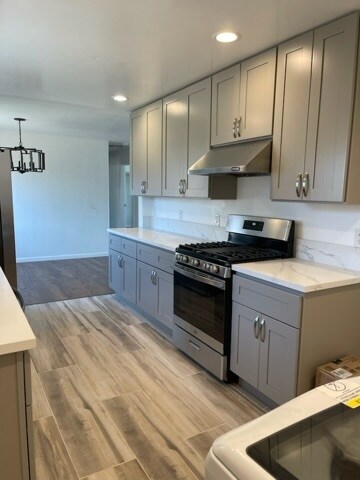 Building Photo - 2331 Paso Robles St