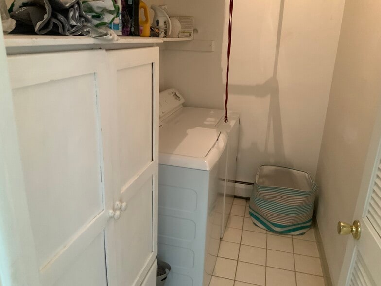 Laundry room - 1 Talcott Forest Rd