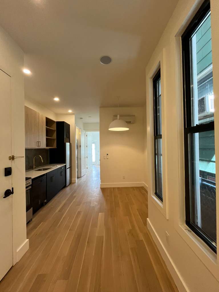 Building Photo - 51 Grace St