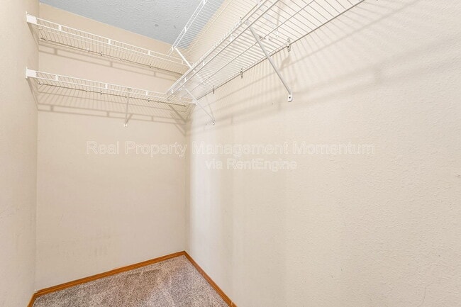 Building Photo - 3348 S Doris Ct