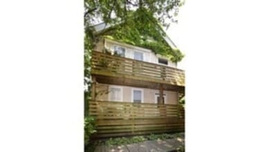 Building Photo - 3018 N Racine Ave