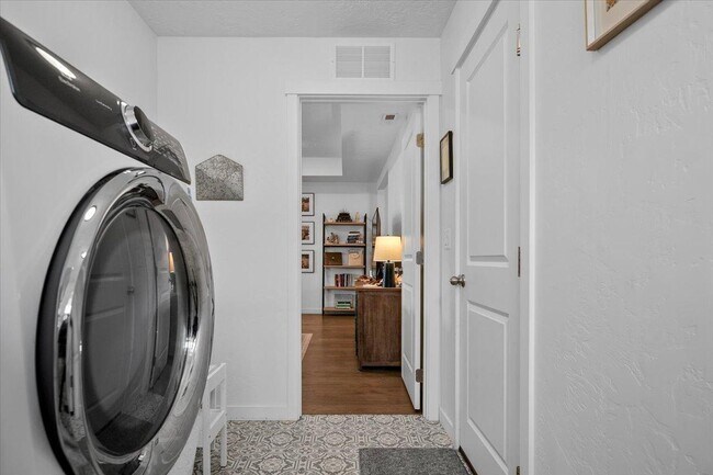 Building Photo - 12107 W Terrazzo Dr