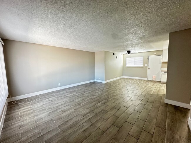 Building Photo - Cute 3-Bedroom Home with Move-in Special of $1775 off yout third month rent.