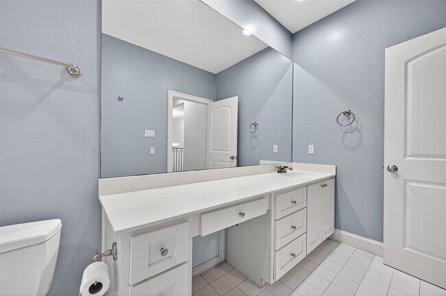 Building Photo - 6 S Berryline Cir
