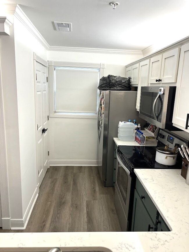 Building Photo - 429 Montgomery St