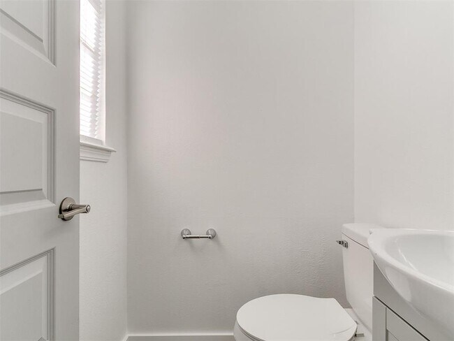 Building Photo - 2808 SW 88th St