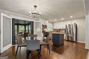 Building Photo - 3235 Woodview Dr SE