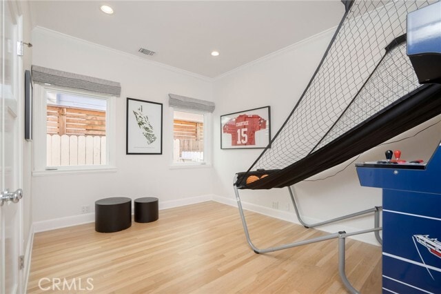 Building Photo - 738 N Almar Ave