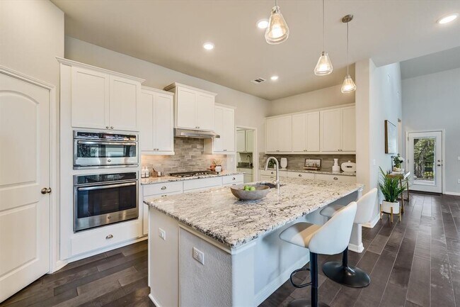 Building Photo - 11903 Deering Pl