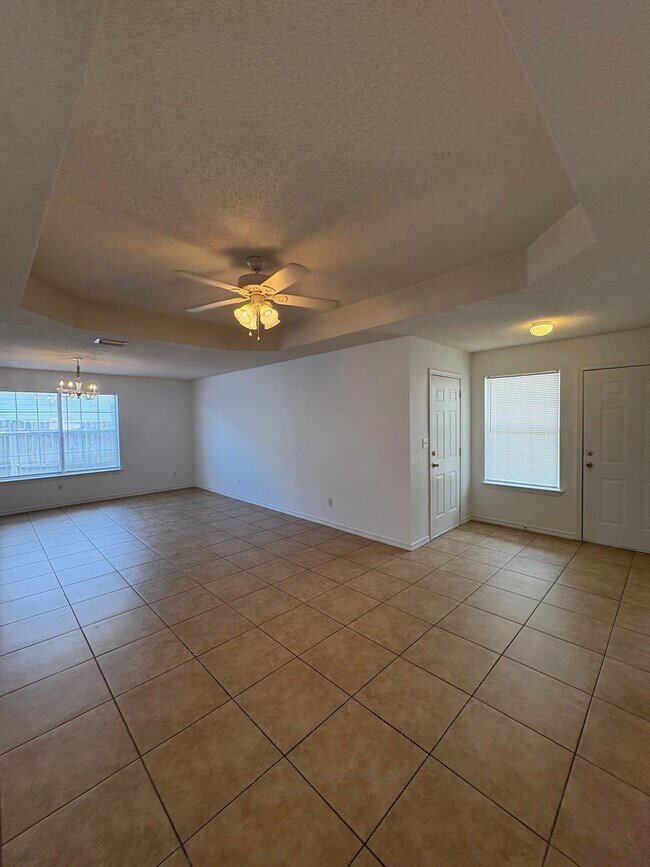 Building Photo - 953 Southern Oaks Ct