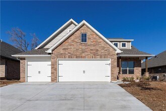Building Photo - Very Nice 4 Bedroom, 3 Bathroom 3 Car Garage Home with Storm Shelter