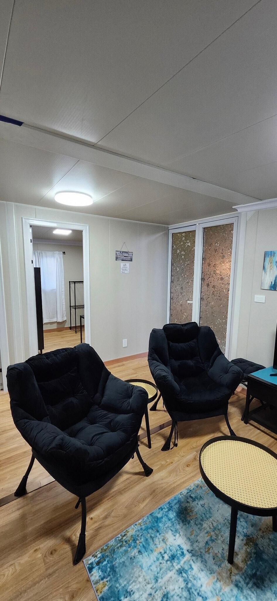 Building Photo - 2 W Nakoma