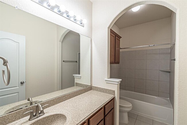 Building Photo - 17626 Sauki Ln